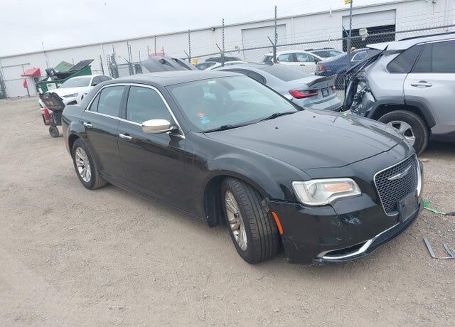 2017 CHRYSLER 300