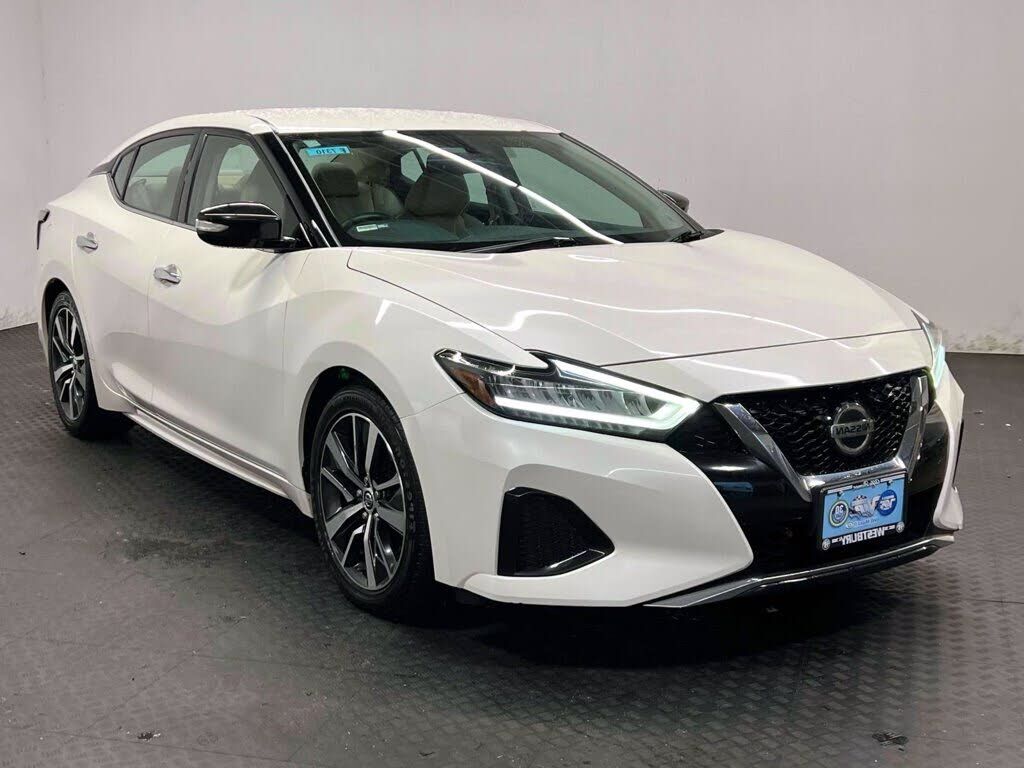 2019 NISSAN Maxima