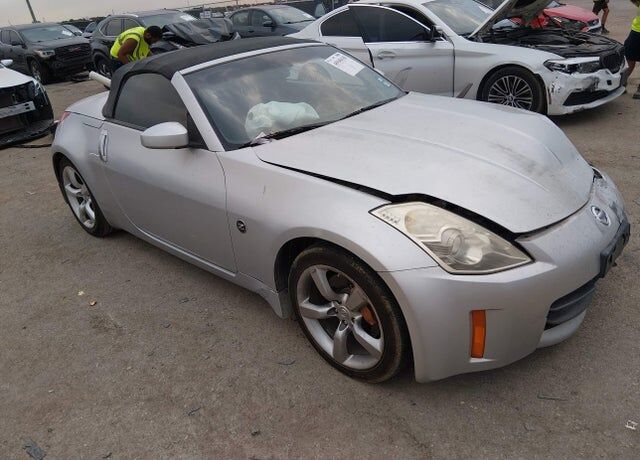 2006 NISSAN 350Z