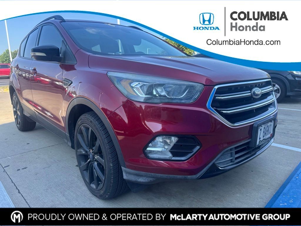 2017 FORD Escape