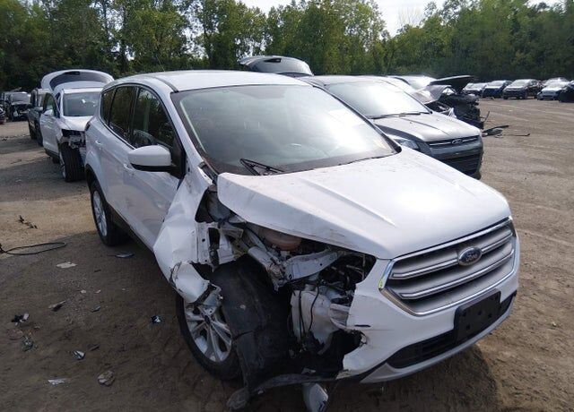 2017 FORD Escape