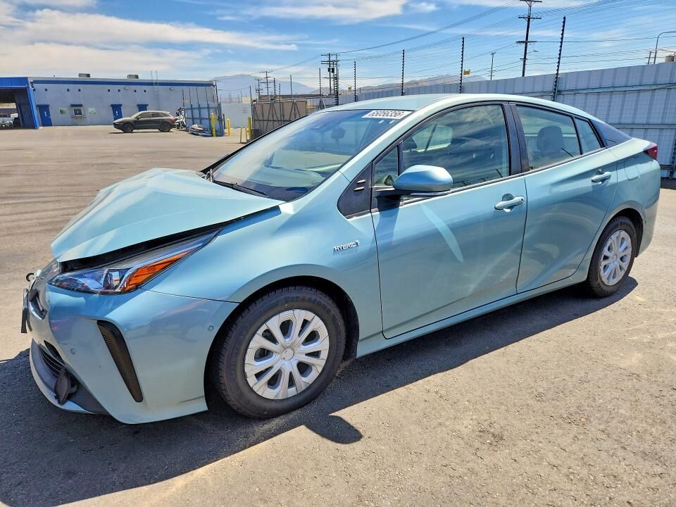 2022 TOYOTA PRIUS
