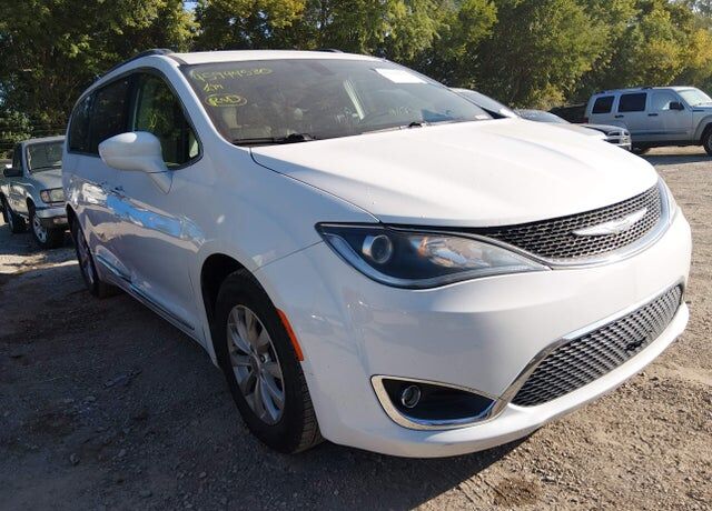 2019 CHRYSLER Pacifica
