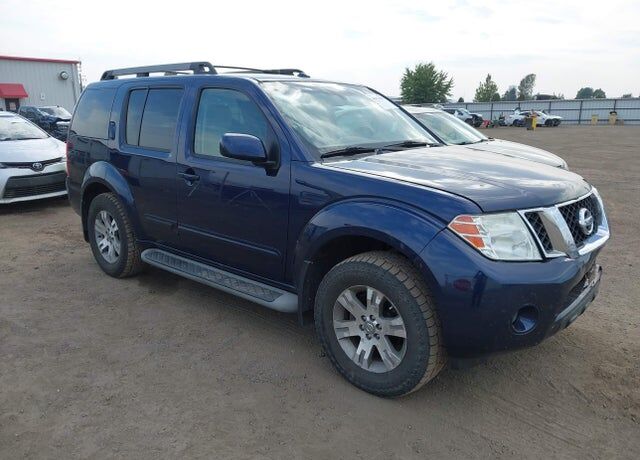 2010 NISSAN Pathfinder