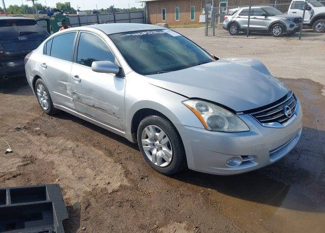 2012 NISSAN Altima