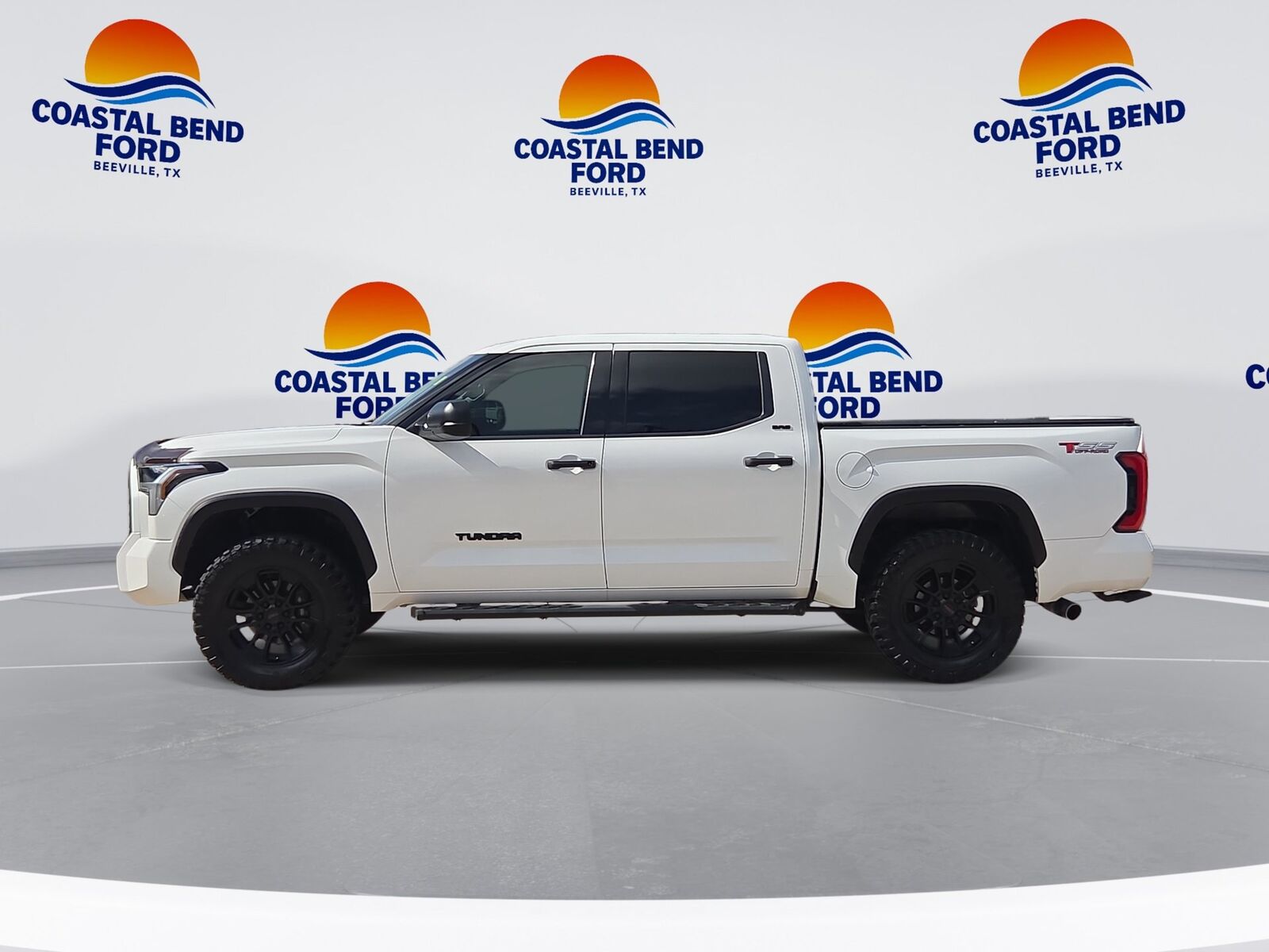 2023 TOYOTA Tundra