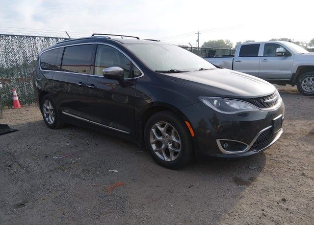 2019 CHRYSLER Pacifica