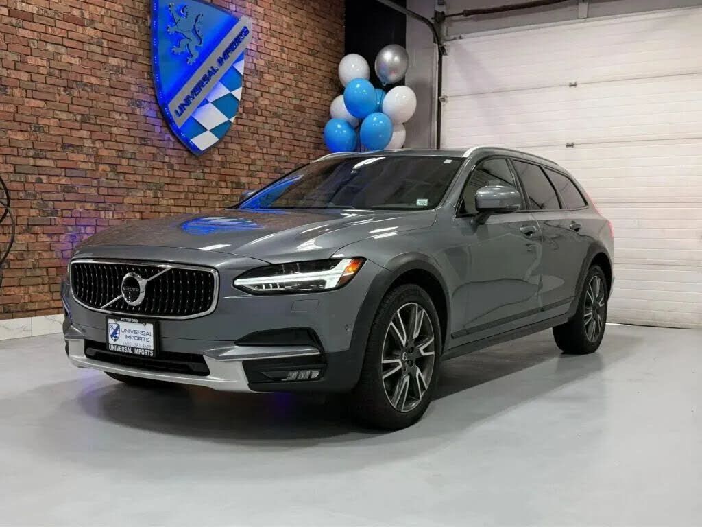 2017 VOLVO V90CC
