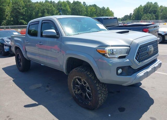 2019 TOYOTA Tacoma