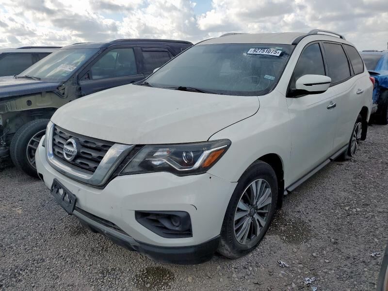 2020 NISSAN Pathfinder