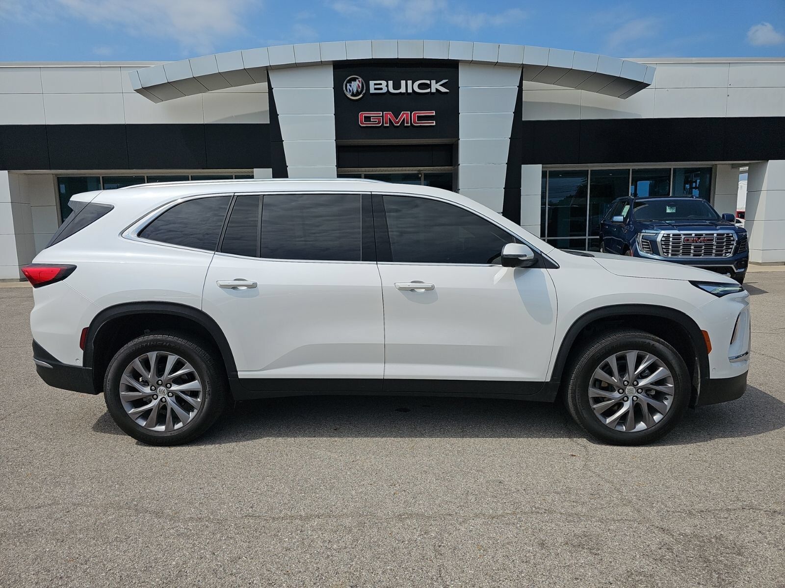2025 BUICK Enclave