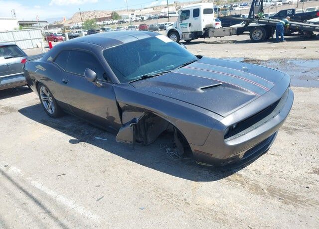 2016 DODGE Challenger