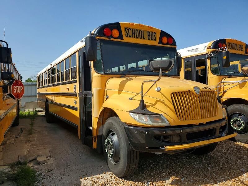 2013 IC BUS PB105