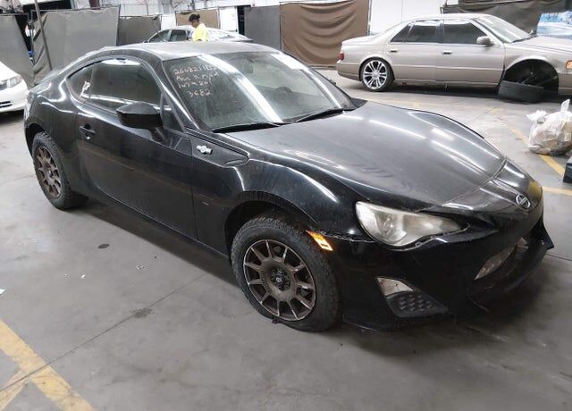 2013 TOYOTA Scion