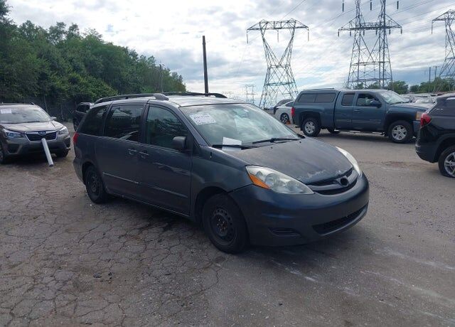 2008 TOYOTA Sienna