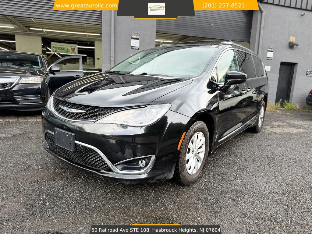 2019 CHRYSLER Pacifica