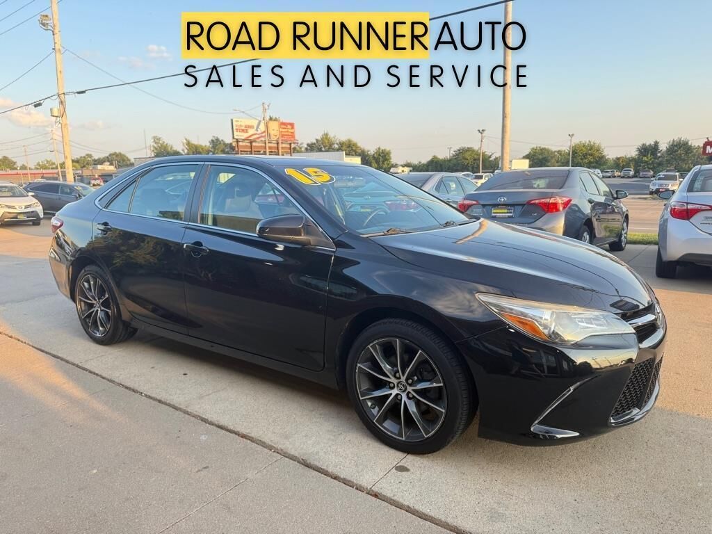 2015 TOYOTA Camry