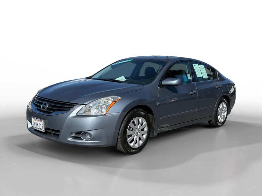 2010 NISSAN Altima