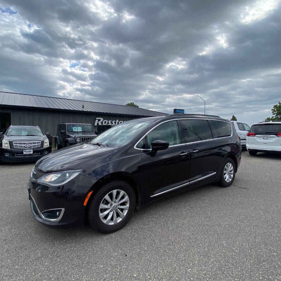 2017 CHRYSLER Pacifica