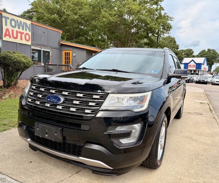 2017 FORD Explorer