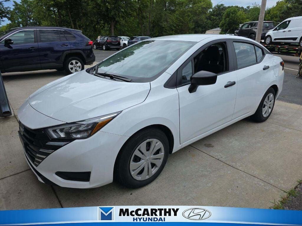 2025 NISSAN Versa