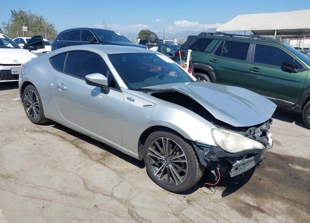 2013 TOYOTA Scion