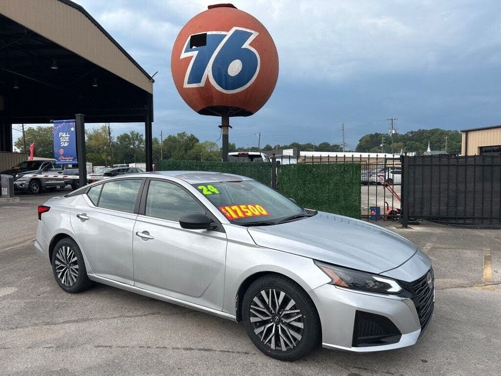 2024 NISSAN Altima