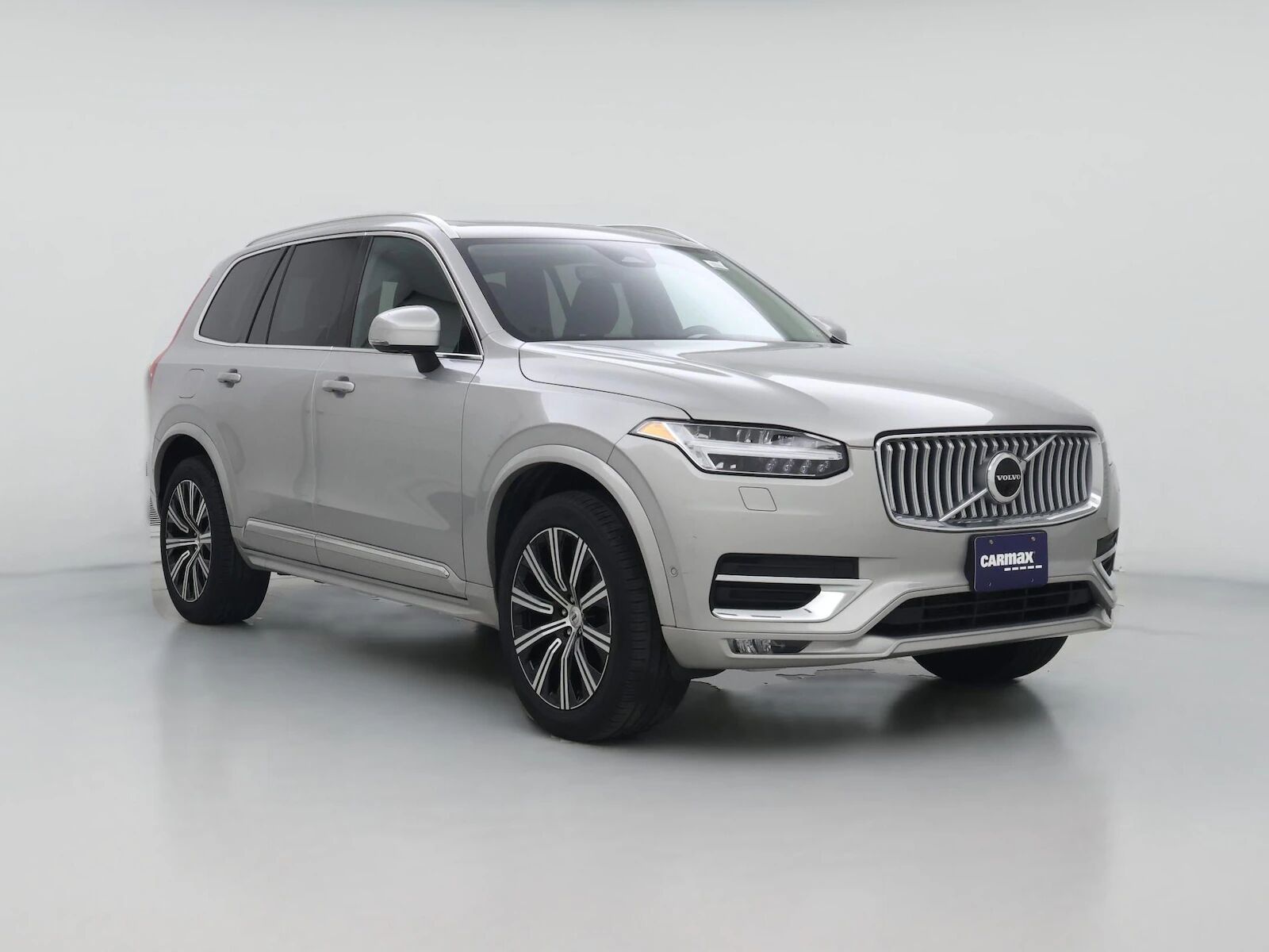 2023 VOLVO XC90