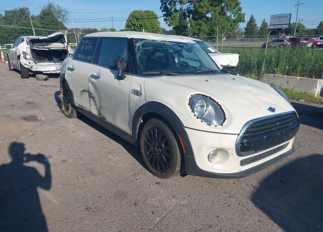 2018 MINI Cooper