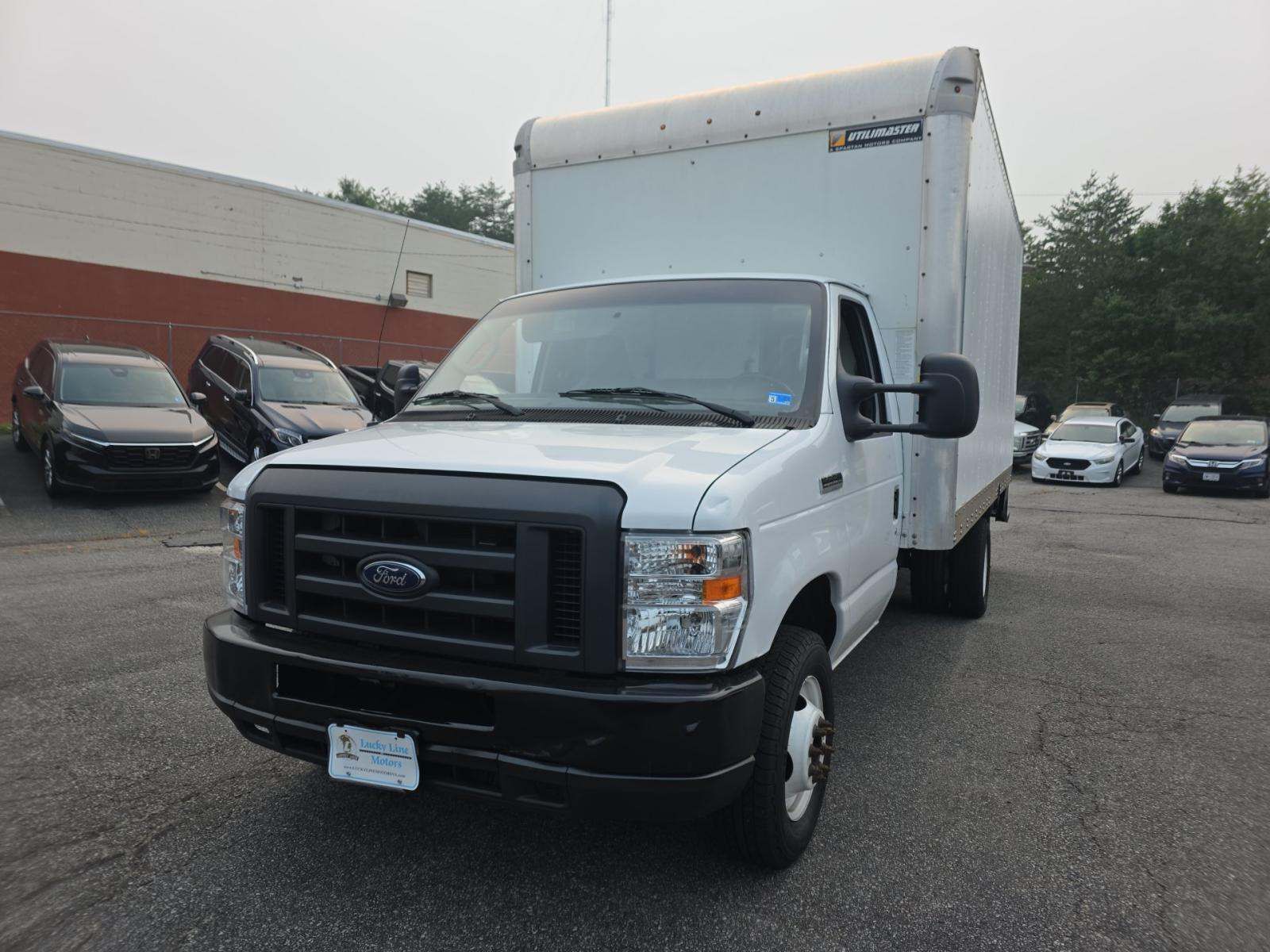2019 FORD E-350