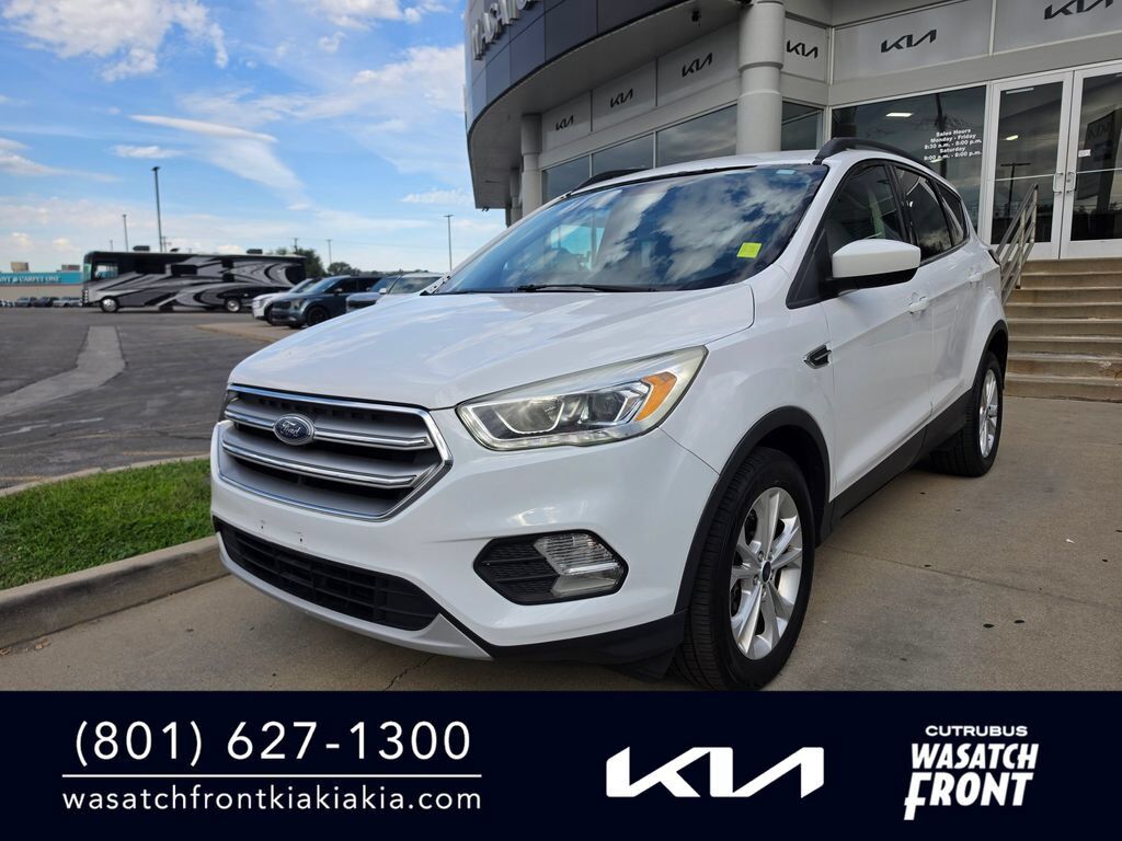 2017 FORD Escape