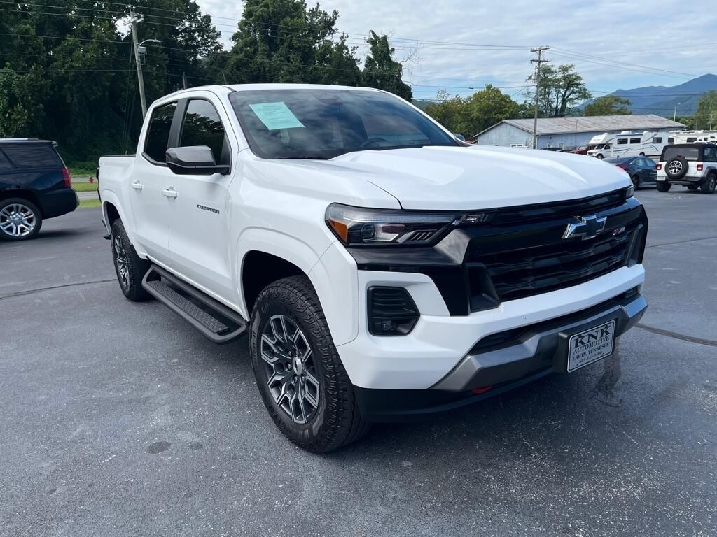 2025 CHEVROLET Colorado