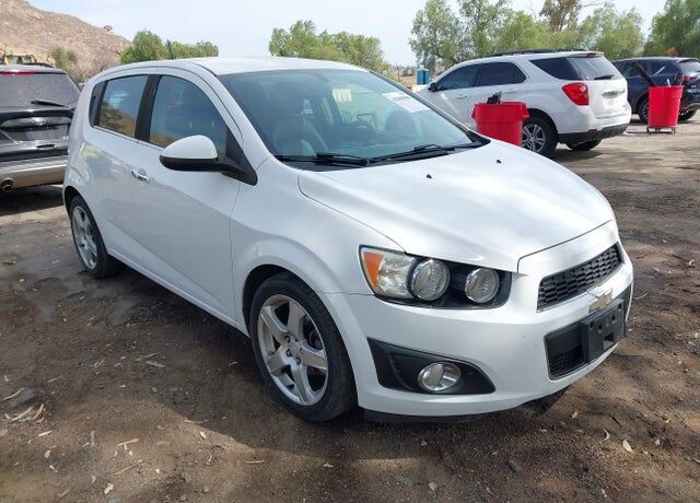 2015 CHEVROLET Sonic