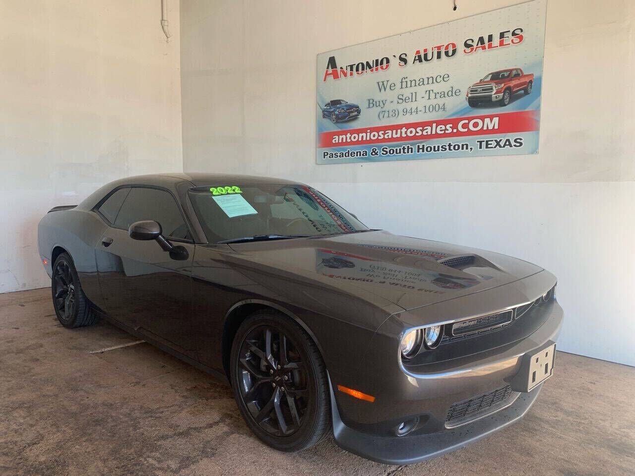 2022 DODGE Challenger