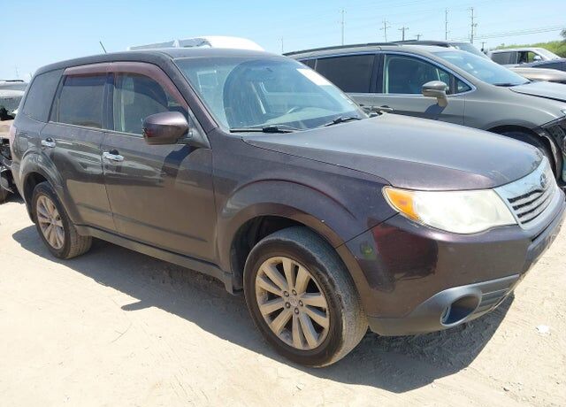 2013 SUBARU Forester