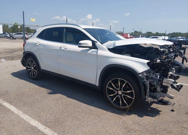 2017 MERCEDES-BENZ GLA-Class