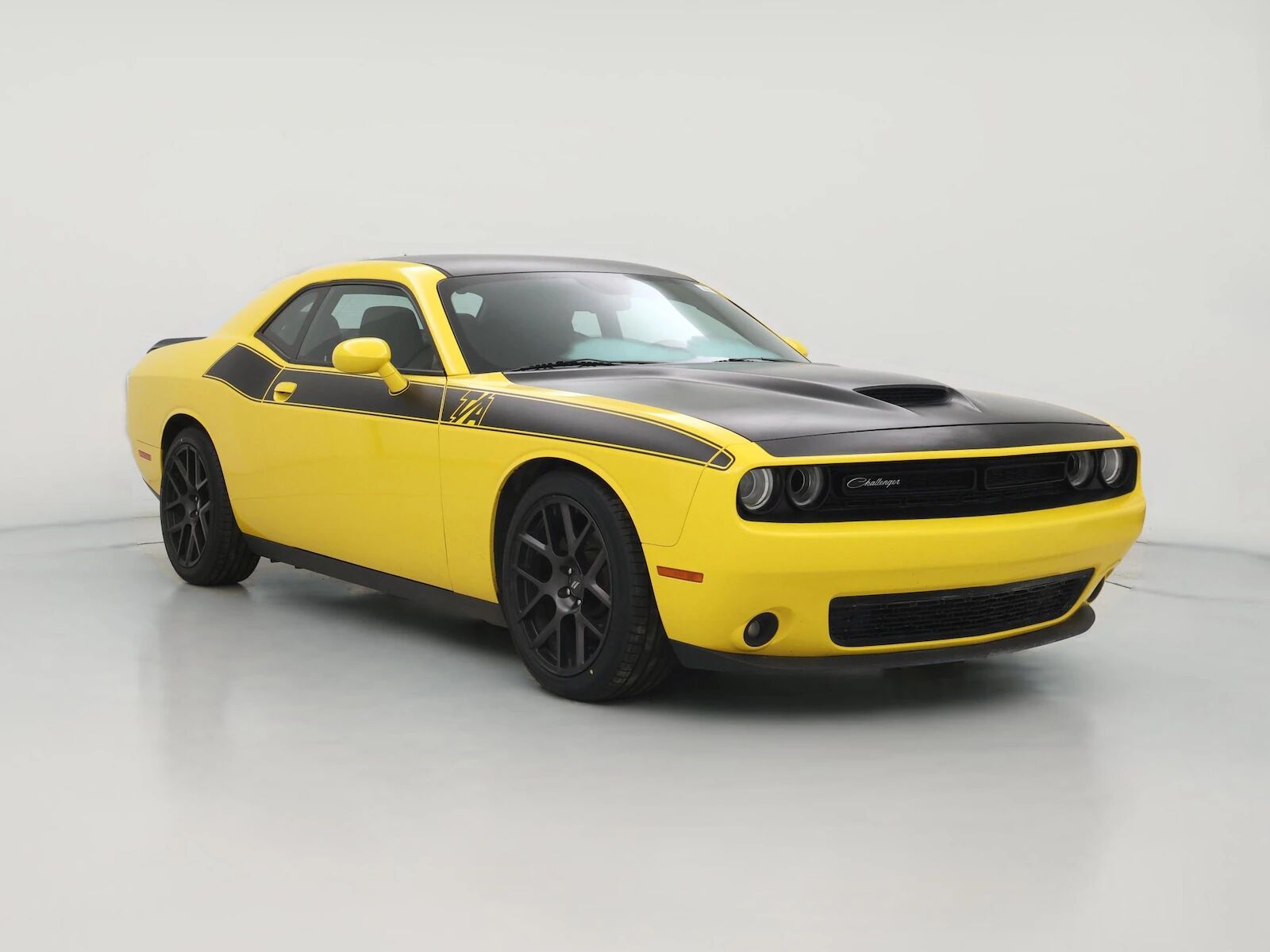 2017 DODGE Challenger