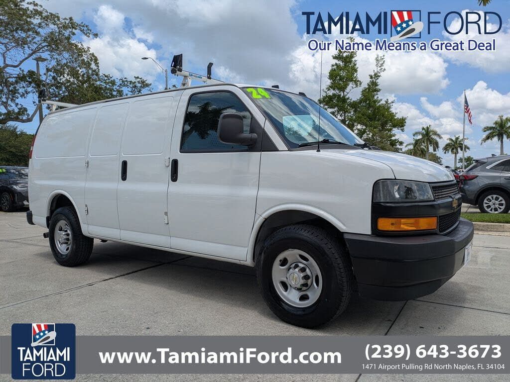 2024 CHEVROLET Express