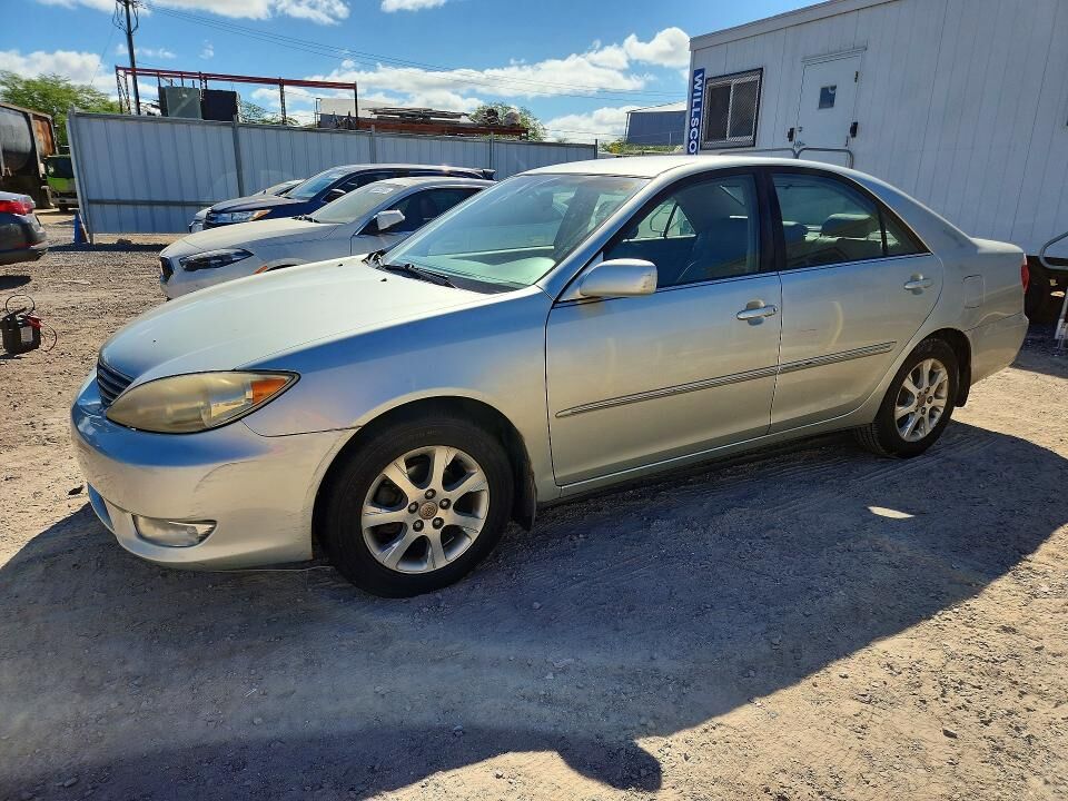 2005 TOYOTA Camry