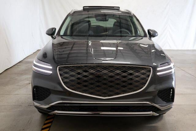 2027 GENESIS GV70