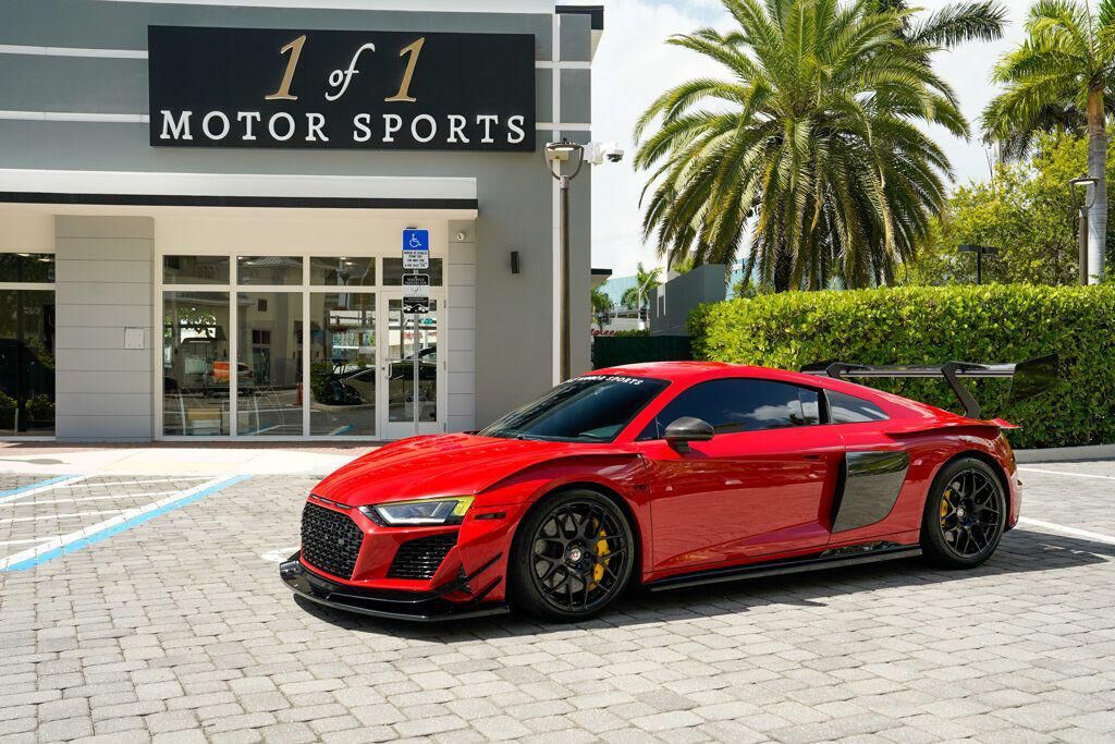 2017 AUDI R8