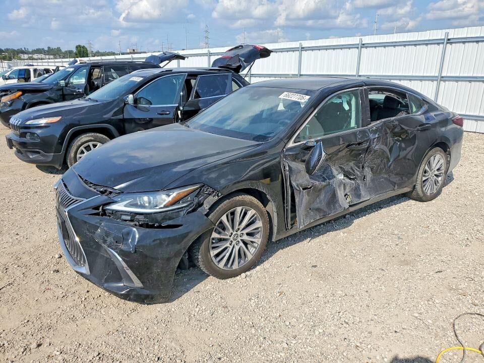 2021 LEXUS ES