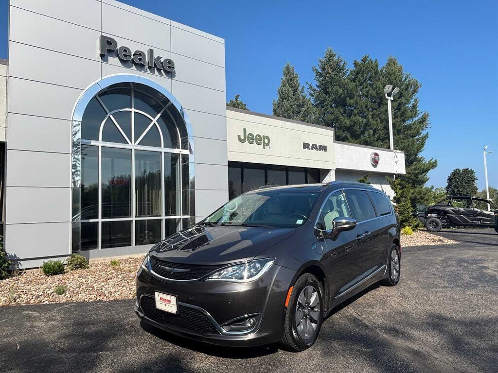 2020 CHRYSLER Pacifica