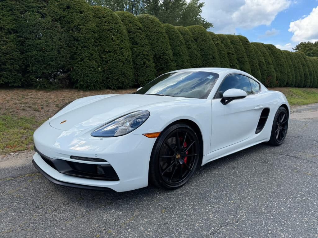 2025 PORSCHE 718