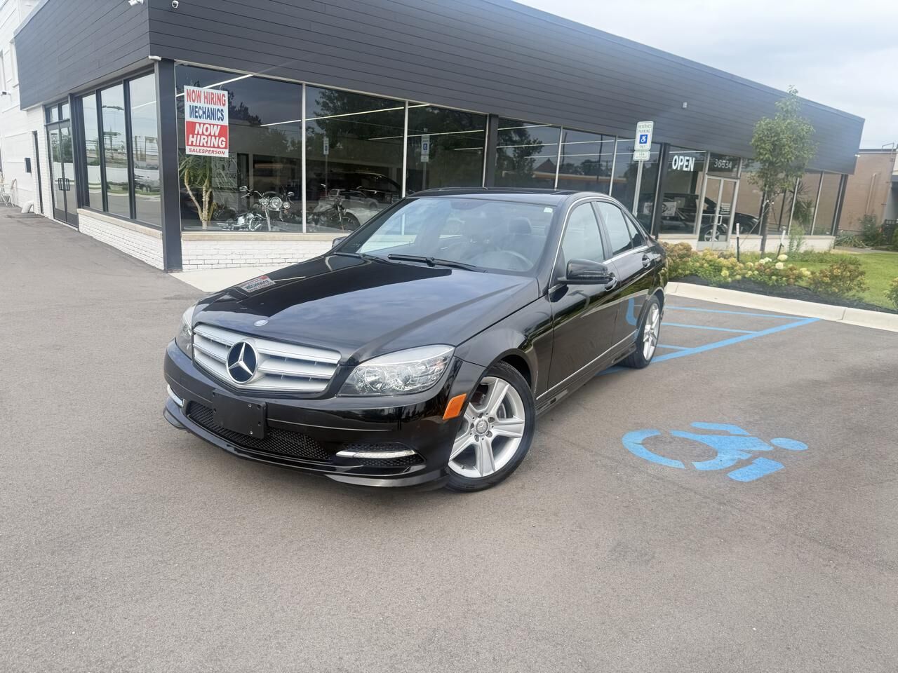2011 MERCEDES-BENZ C-Class