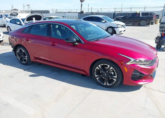 2022 KIA K5