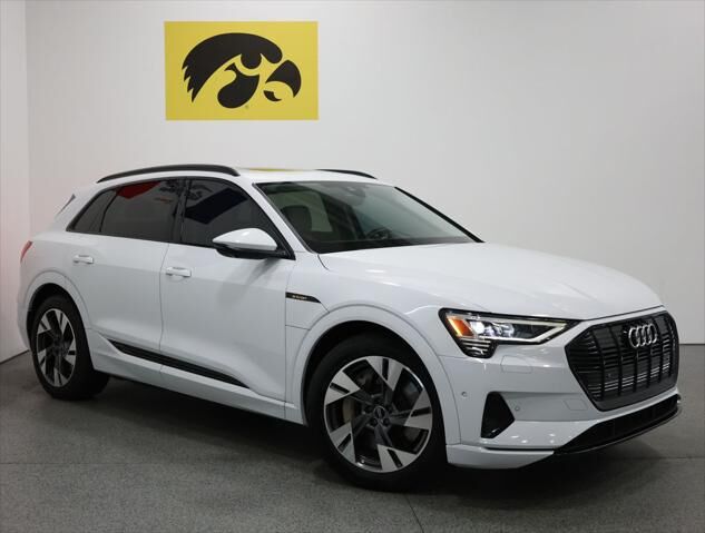 2022 Audi e-tron