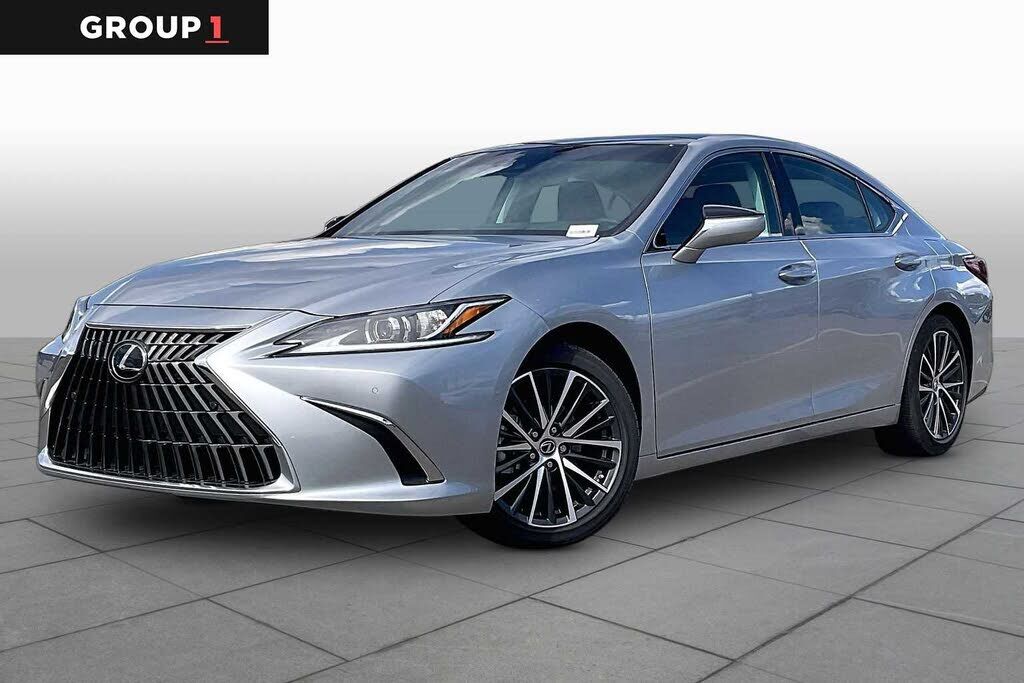 2025 LEXUS ES