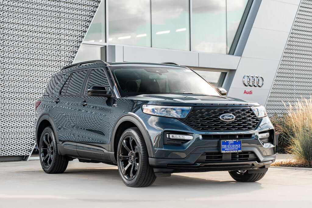 2023 FORD Explorer