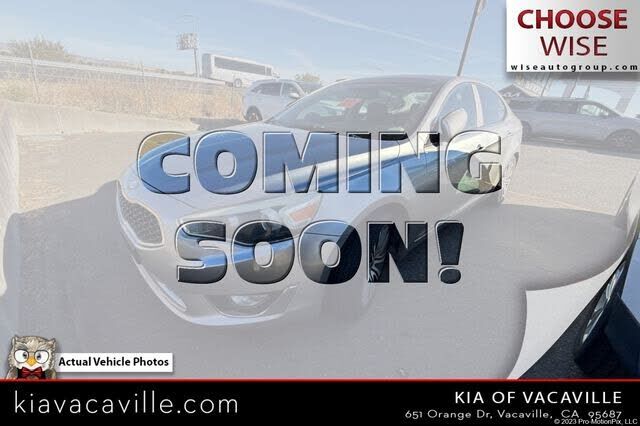 2014 KIA Cadenza
